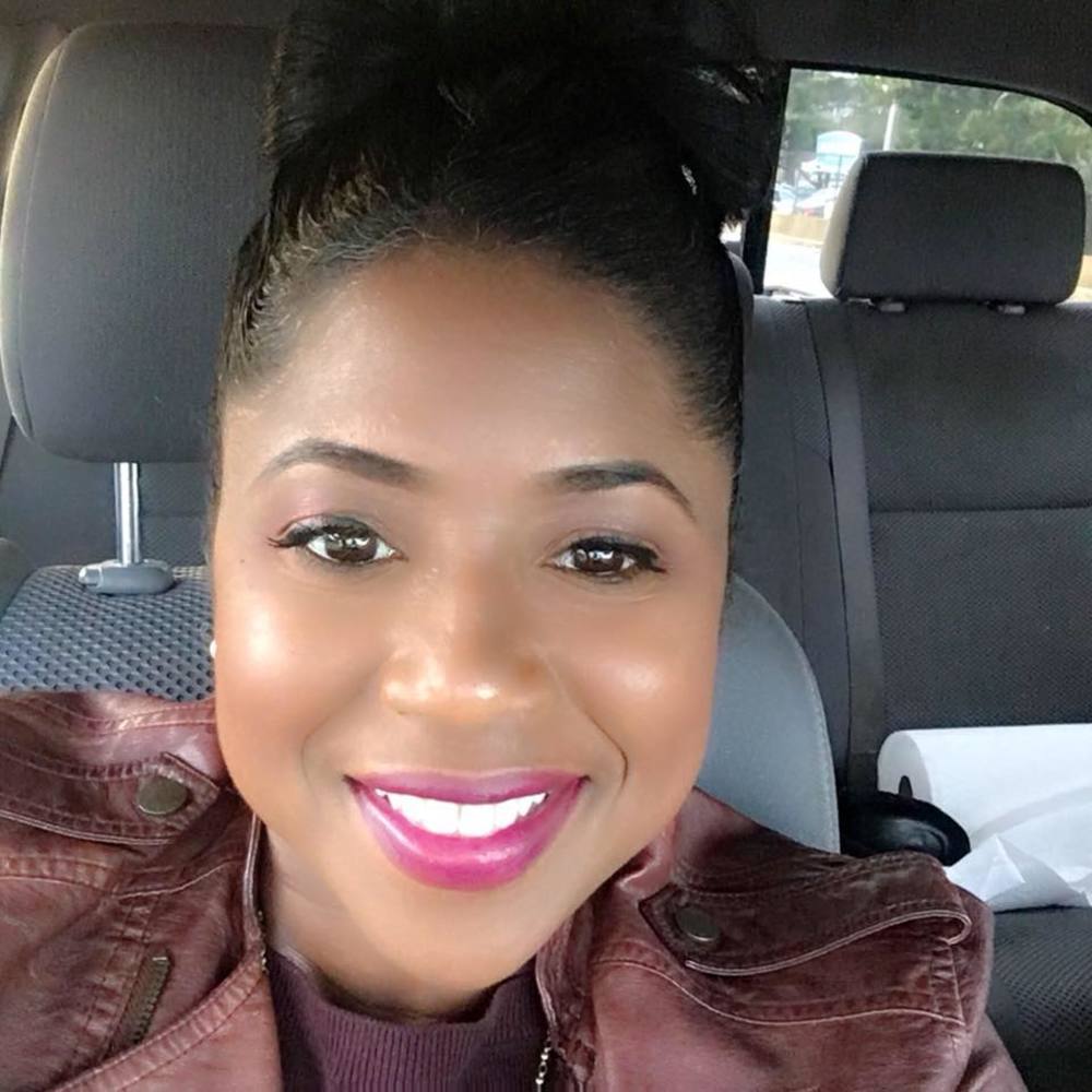 Meet your Posher, Carla